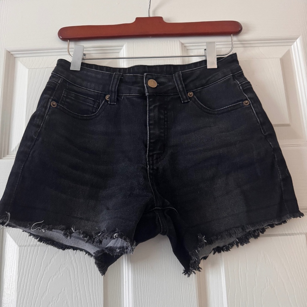 Born Primitive Jean short
